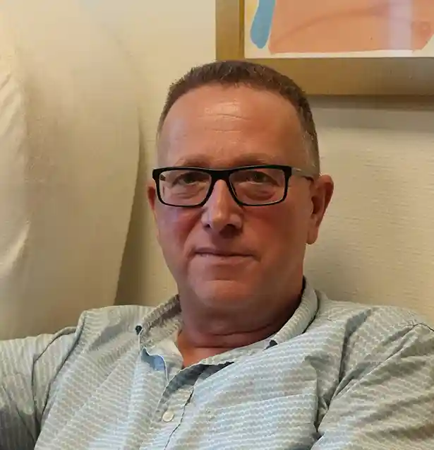 Dennis Lewinski